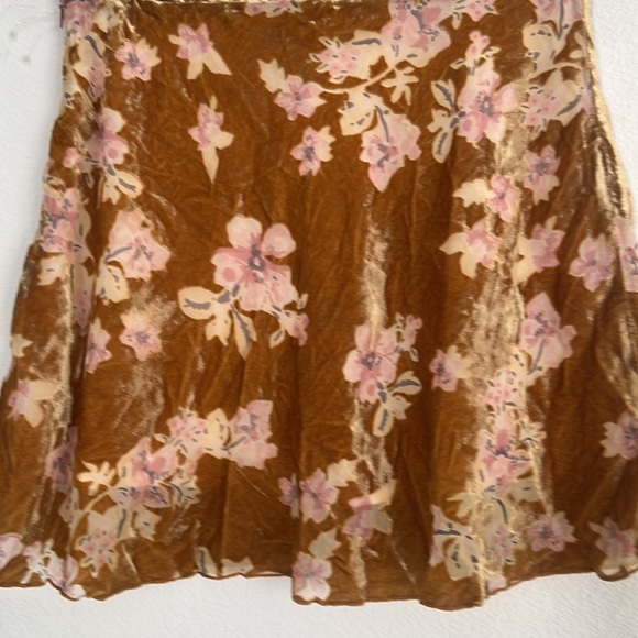 Free People Margaux Velvet Floral Mini Skirt 10 - Picture 9 of 16